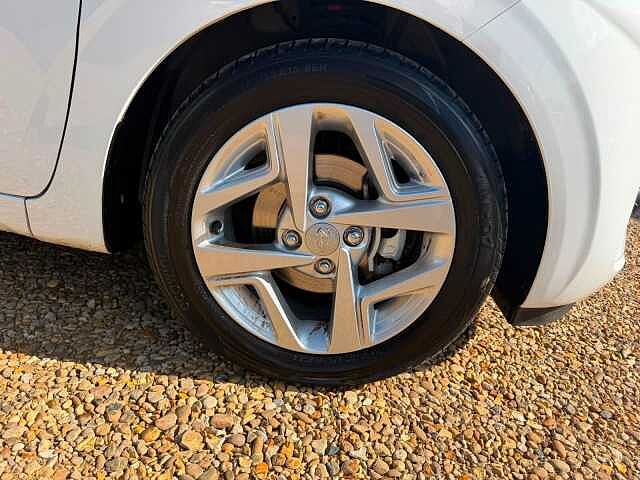 Hyundai i10 1.0 MPi SE Connect 5dr Auto